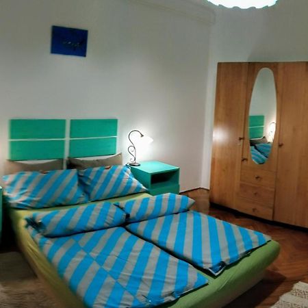 Fuesti Fecske Apartman Hajdúszoboszló المظهر الخارجي الصورة