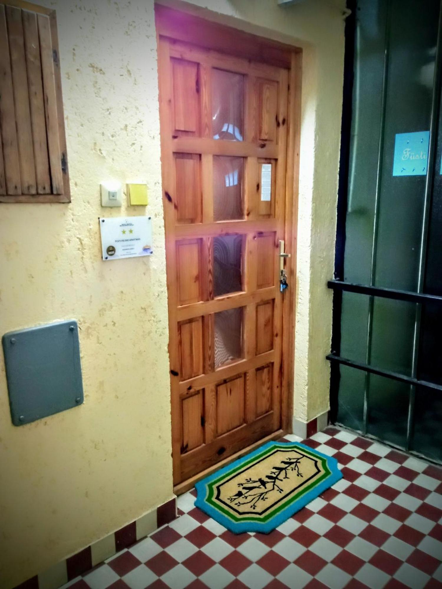 Fuesti Fecske Apartman Hajdúszoboszló المظهر الخارجي الصورة
